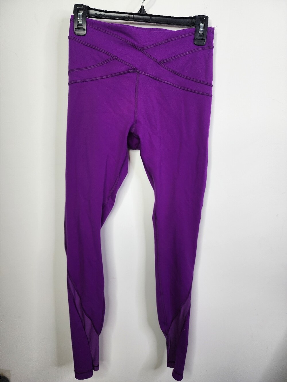 Lululemon Free Flow Tight *Full-On Luon, Tender Violet, Size 8